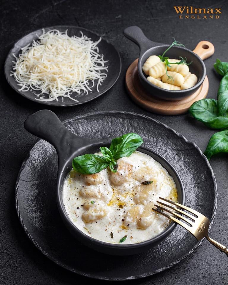 Wilmax Bakvorm met Handvat 24x15 cm 500 ml WL-661139/A2