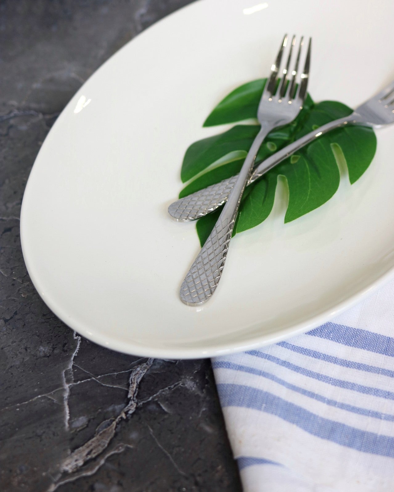 Wilmax Porzellan Ovalplatte – WL-992021/A