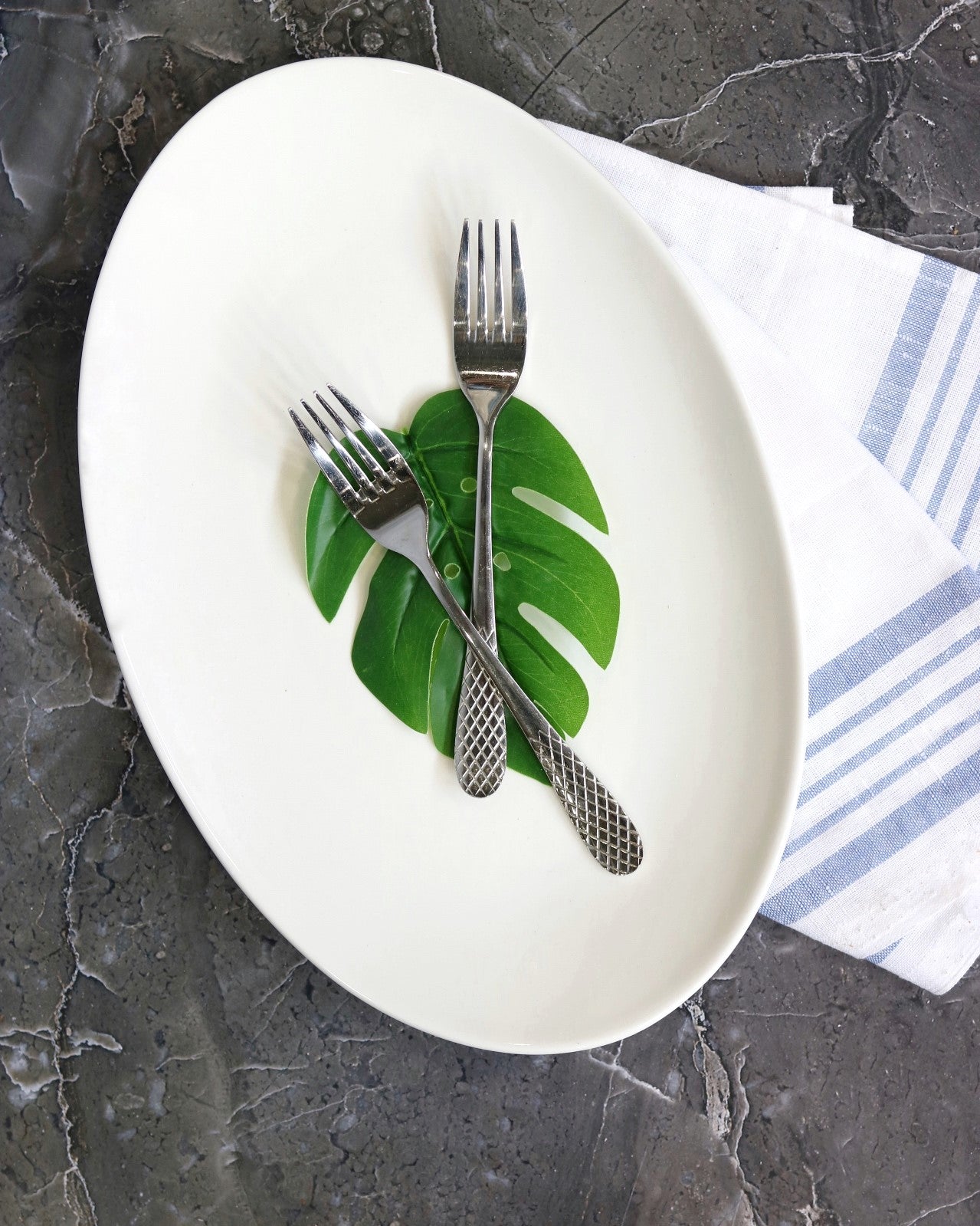 Wilmax Ovaler Servierteller, 36 cm, Porzellan, WL-992023/A