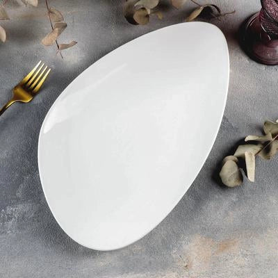 Wilmax Dreieckiger Servierteller 29 cm aus Porzellan WL-992796/A