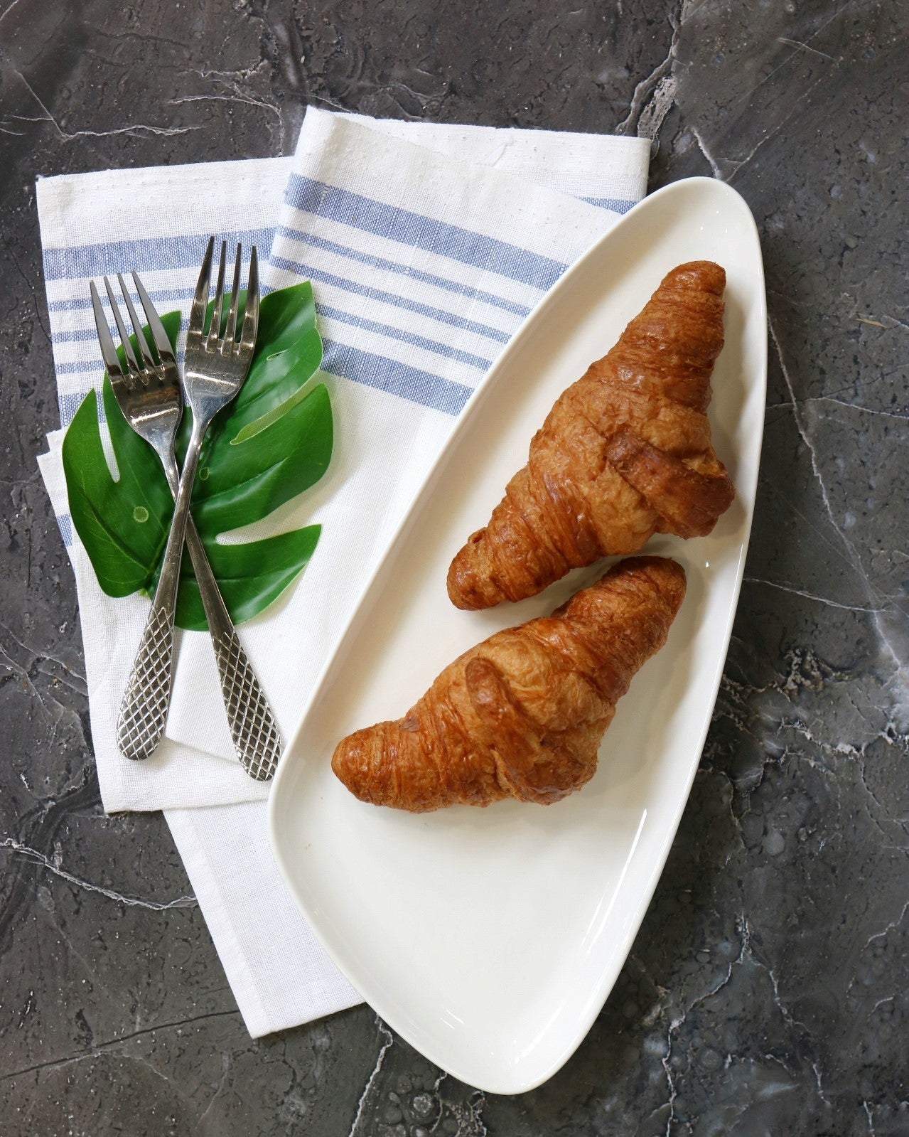 Wilmax Dreieckiger Teller, 36 cm, Porzellan, WL-992801/A