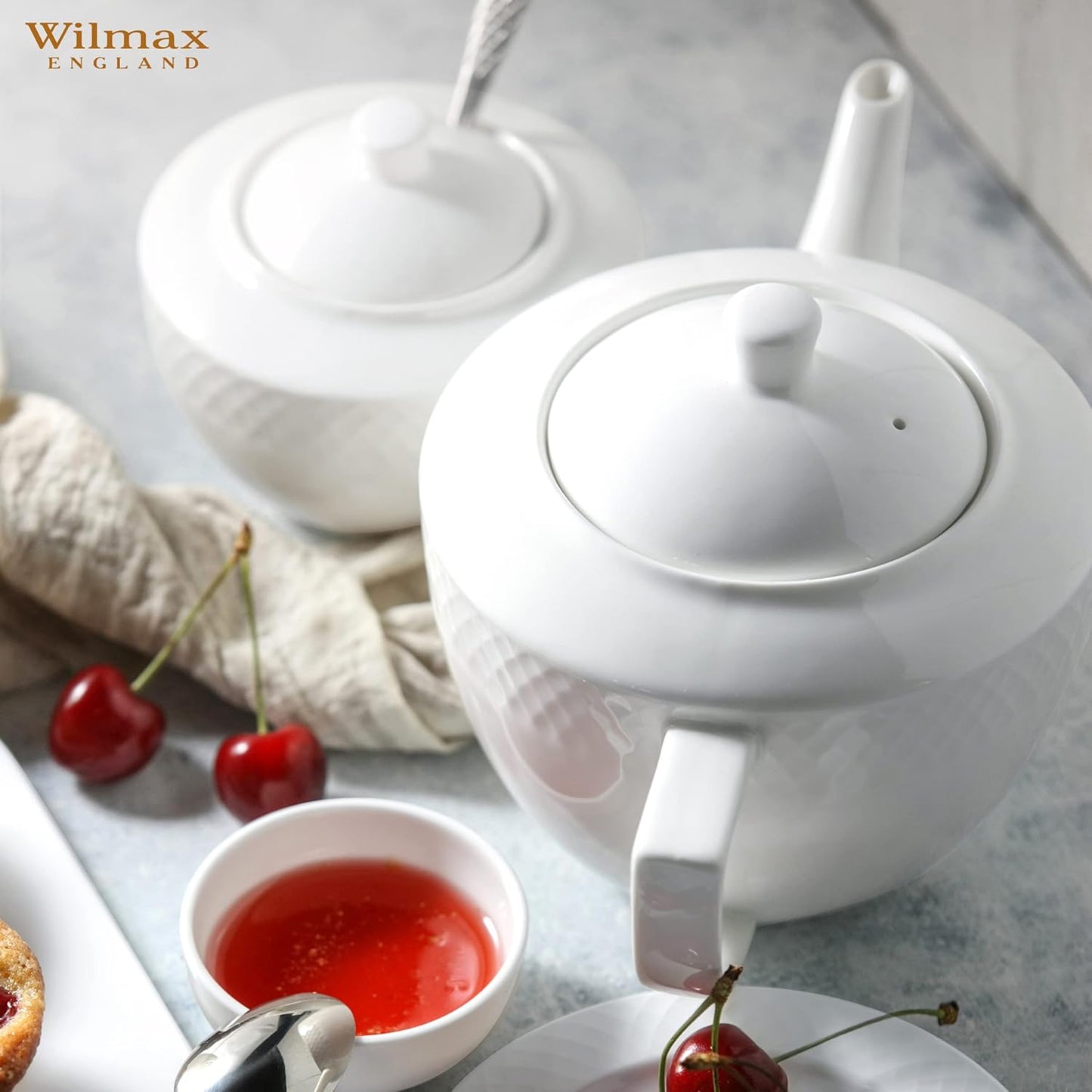 Wilmax England Teapot 900 ml White Porcelain WL-880110/1C
