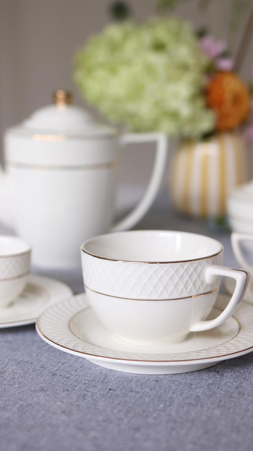 Wilmax Teetassen & Untertassen mit Goldlinien, 240 ml, 4er Set, WL-880102404/AB4