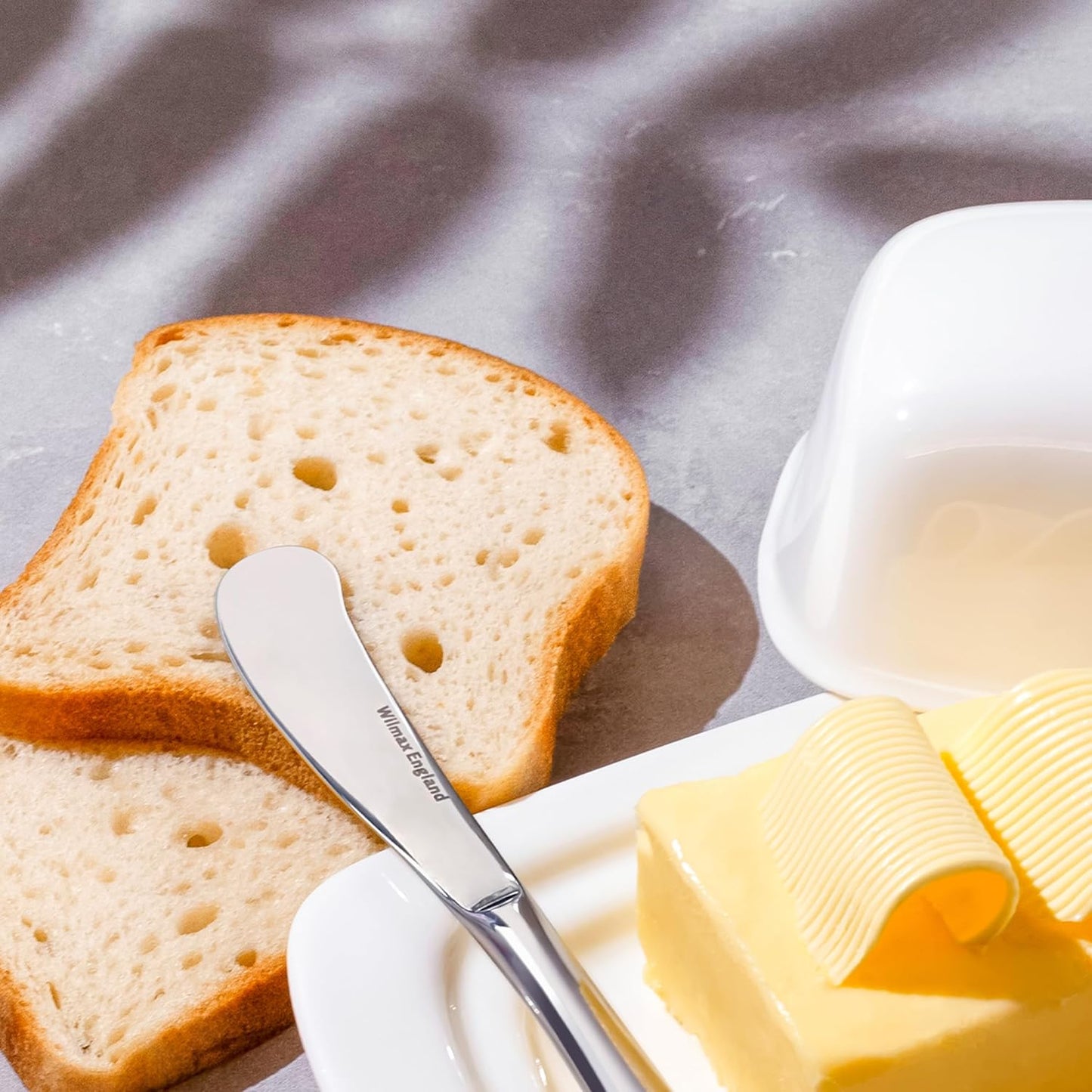 Wilmax Porzellan Butterdose & Edelstahl-Buttermesser – WL-996109/A-999216/1B
