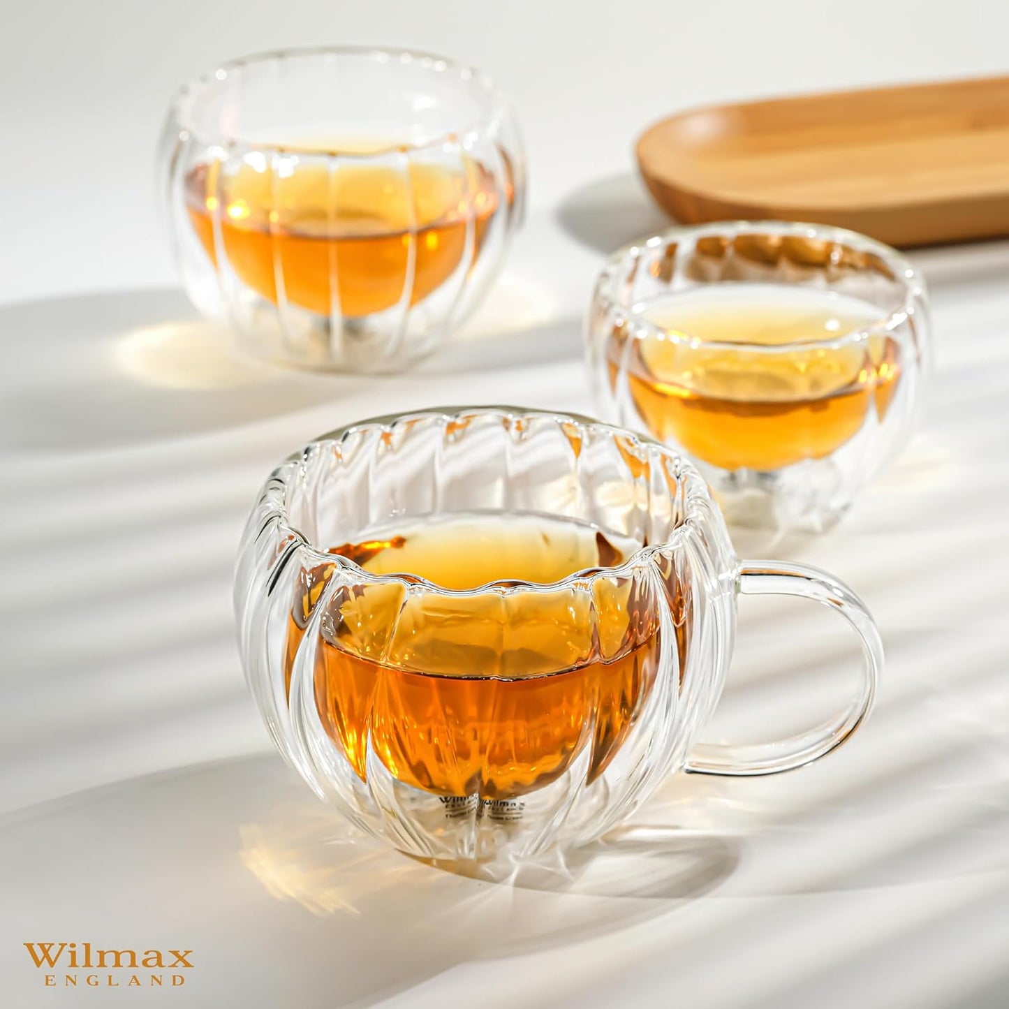 Wilmax Doppelwandige Tassen 4er Set 300 ml Thermoglas WL-888411/A4