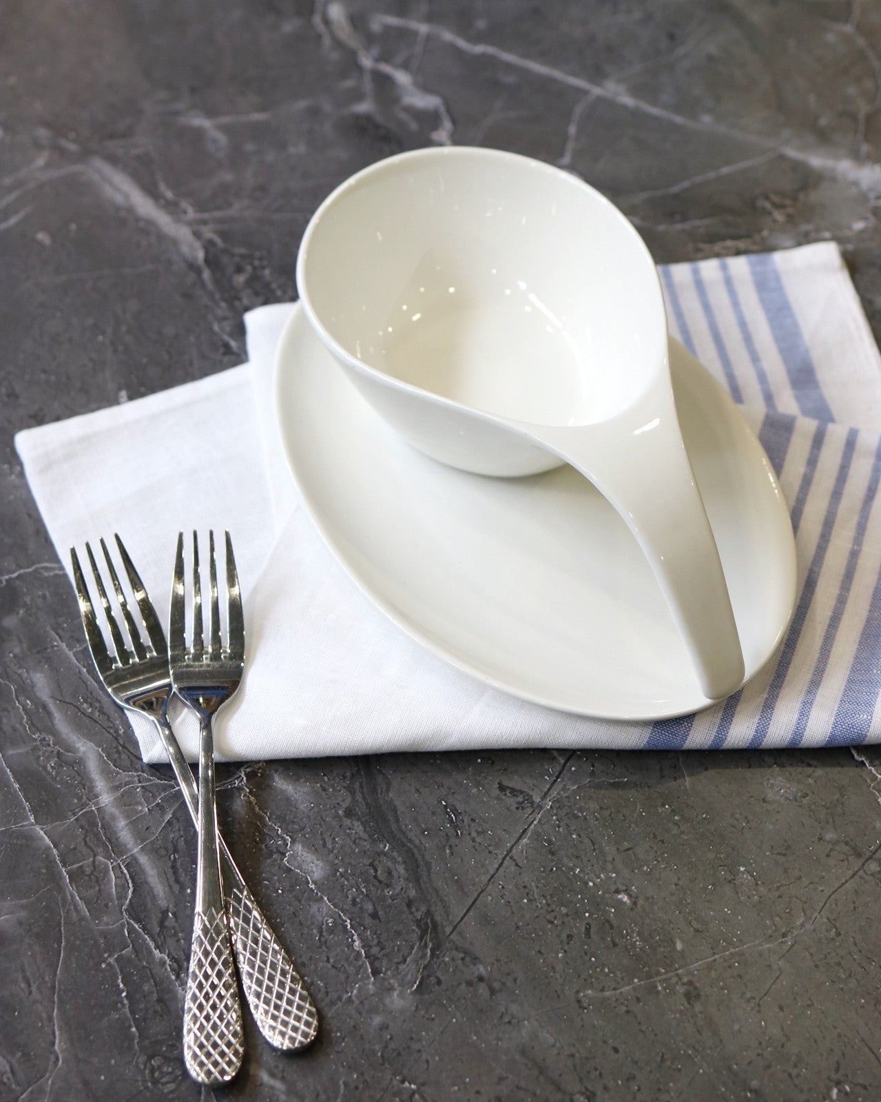 Wilmax Porzellan-Schüssel mit Griff – WL-991282/A