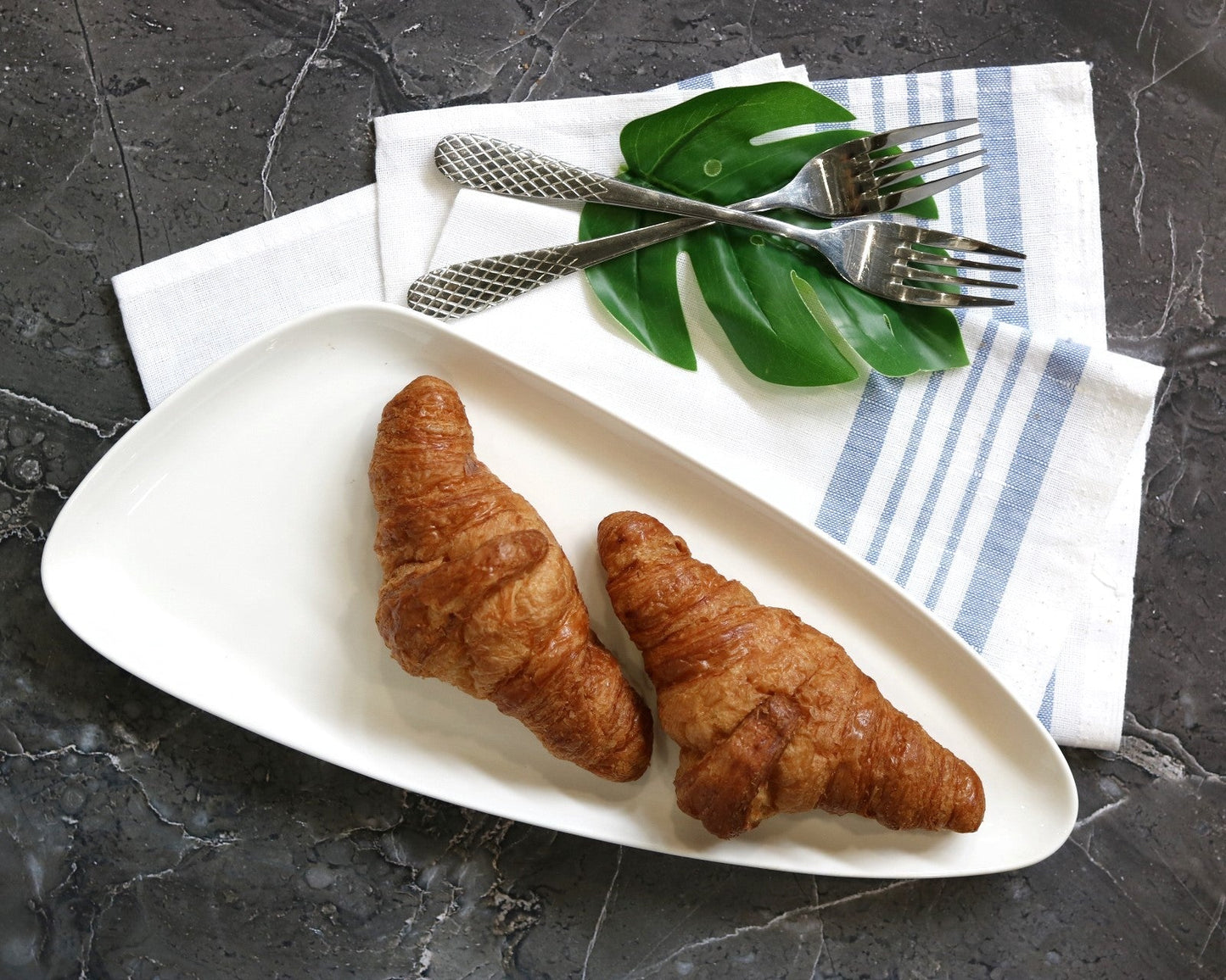 Wilmax Dreieckiger Teller, 36 cm, Porzellan, WL-992801/A