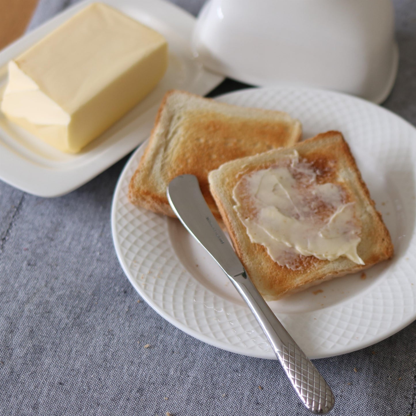 Wilmax Butterdose Weiß 19 x 12,5 x 8,5 cm – Elegantes Design – WL-996109/1C