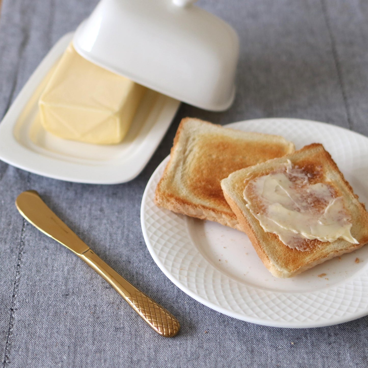 Wilmax Butterdose Weiß 19 x 12,5 x 8,5 cm – Elegantes Design – WL-996109/1C